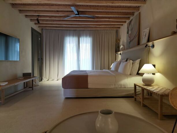 Imagen general del Hotel NOS and Villas. Foto 6