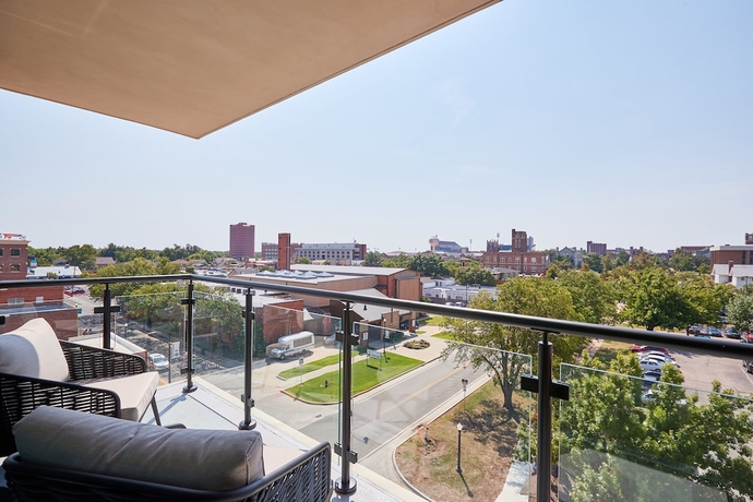 Imagen de la habitación del Hotel NOUN, Norman, a Tribute Portfolio. Foto 7