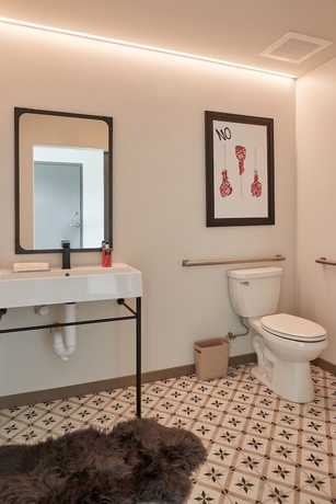 Imagen de la habitación del Hotel NOUN, Norman, a Tribute Portfolio. Foto 12