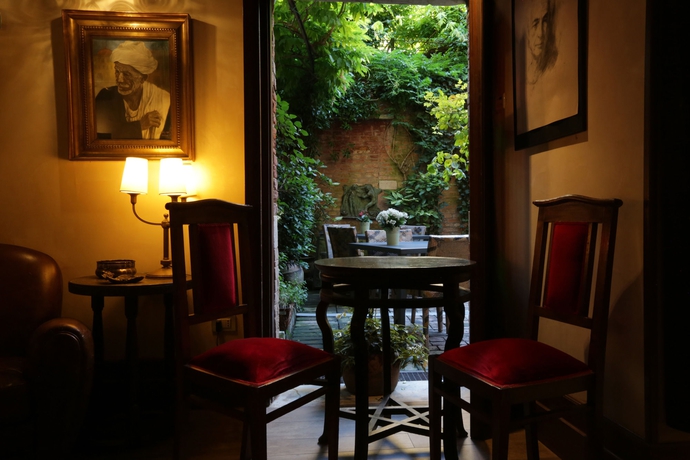 Imagen de los interiores del Hotel NOVECENTO BOUTIQUE. Foto 11