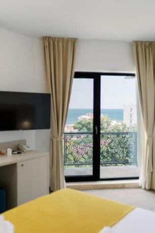 Imagen de la habitación del Hotel NOVUS. Foto 17