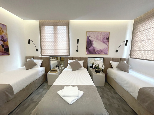 Imagen de la habitación del Hotel NPL CODE. Foto 9