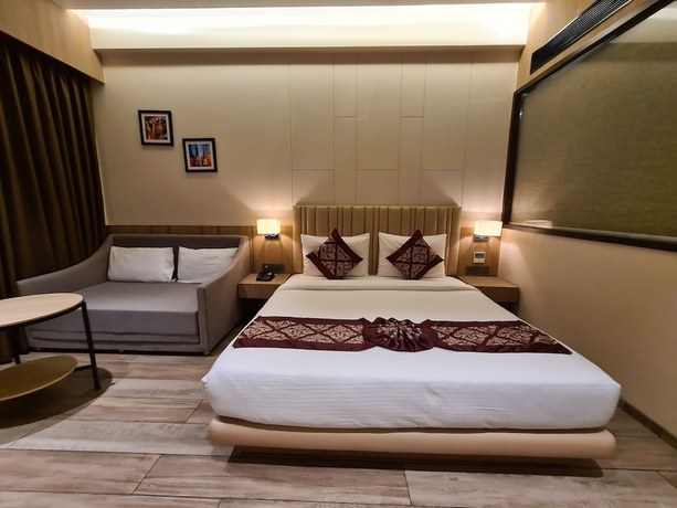 Imagen de la habitación del Hotel NRICH SKYOTEL. Foto 1