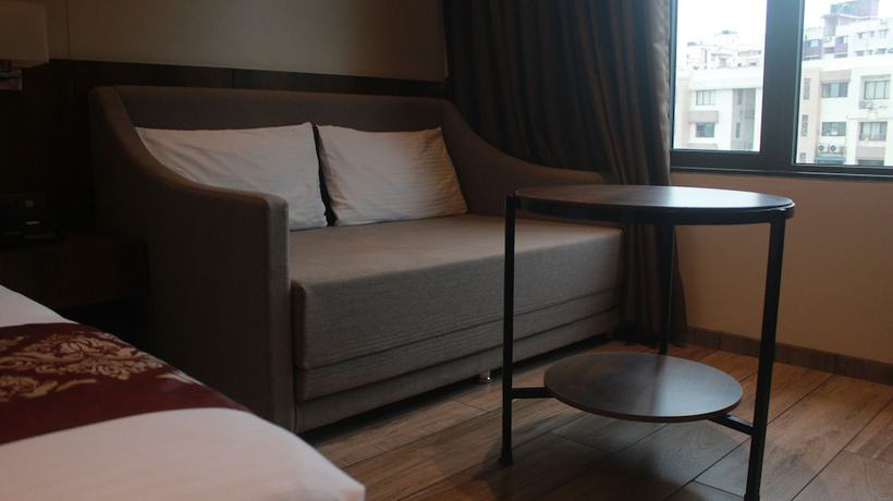 Imagen de la habitación del Hotel NRICH SKYOTEL. Foto 3