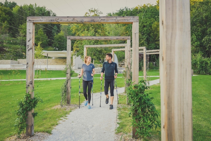 Imagen de los interiores del Hotel NUHR Medical - and Restaurant. Foto 18