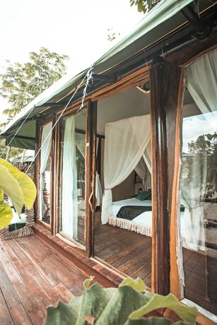 Imagen general del Hotel NUNUM-Luxury Tenting. Foto 16