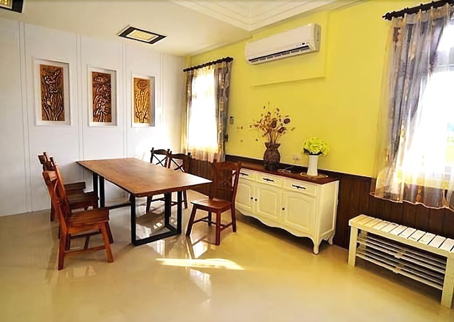 Imagen de los interiores del Hotel NY NY B and B. Foto 19