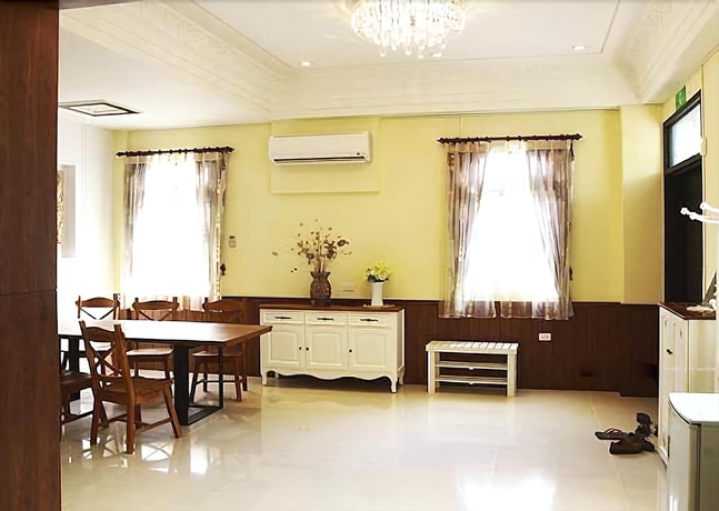 Imagen de los interiores del Hotel NY NY B and B. Foto 20