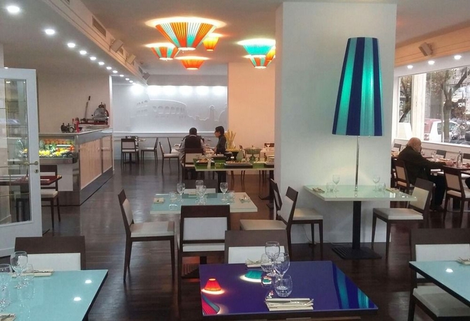 Imagen del bar/restaurante del Hotel NYX Rome by Leonardo Hotels. Foto 1