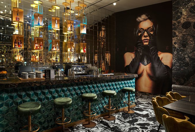 Imagen del bar/restaurante del Hotel NYX Thessaloniki. Foto 2
