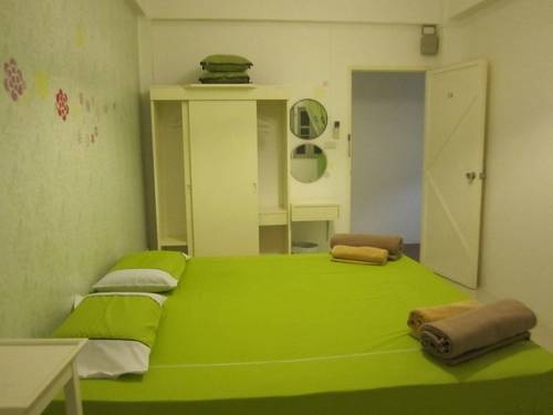 Imagen de la habitación del Hotel Na Na Chart Phuket. Foto 29