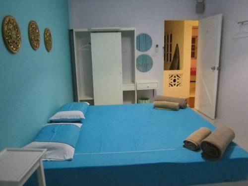 Imagen de la habitación del Hotel Na Na Chart Phuket. Foto 38