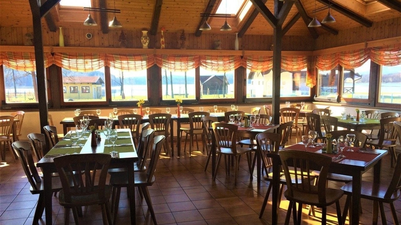 Imagen del bar/restaurante del Hotel Na Pl&aacute;ži. Foto 5