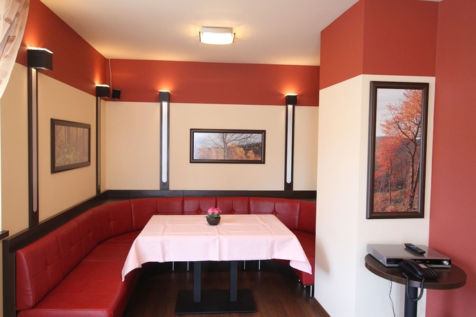 Imagen del bar/restaurante del Hotel Na Rogatce. Foto 3