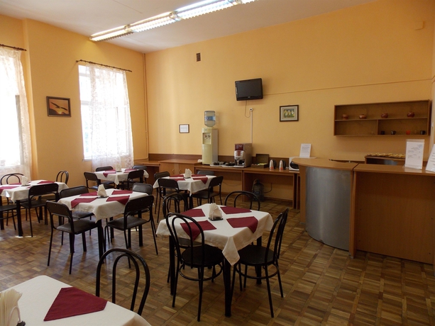 Imagen del bar/restaurante del Hotel Na Sapernom. Foto 3