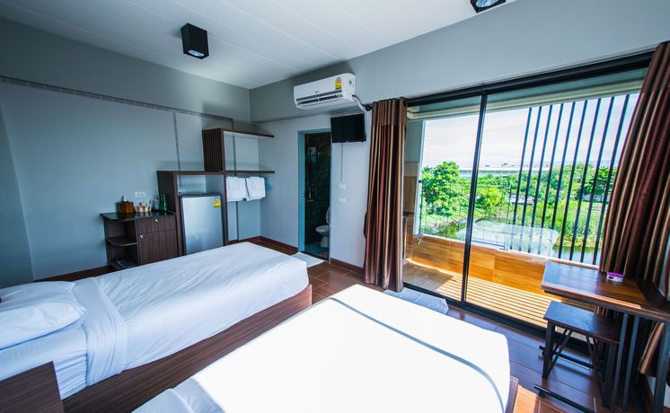 Imagen del bar/restaurante del Hotel Na Siri Lakeview. Foto 4