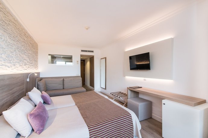 Imagen de la habitación del Hotel Na Taconera Sport & Relax. Foto 9