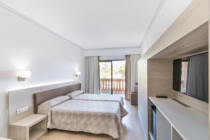 Imagen de la habitación del Hotel Na Taconera Sport & Relax. Foto 14