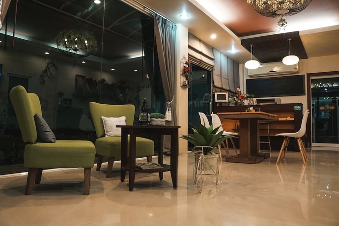 Imagen de los interiores del Hotel Na Vela Village. Foto 19