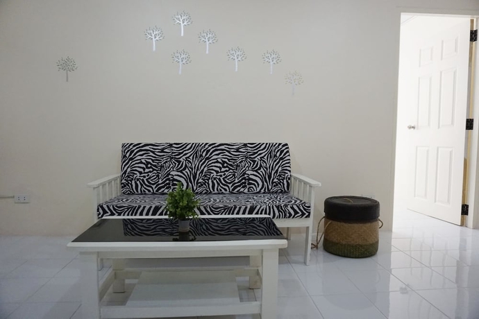 Imagen de la habitación del Hotel Na Vela Village. Foto 9