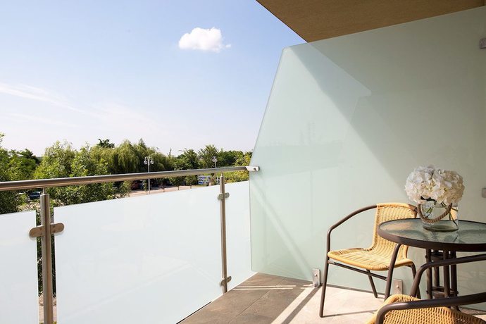 Imagen de la habitación del Hotel N&aacute;das T&oacute; Park. Foto 17