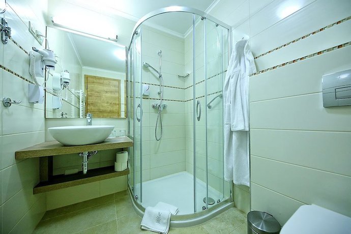 Imagen de la habitación del Hotel N&aacute;das T&oacute; Park. Foto 18