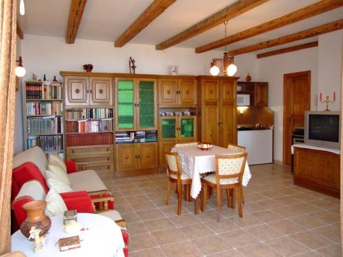 Imagen general del Hotel Nádfedeles Apartmanház. Foto 3