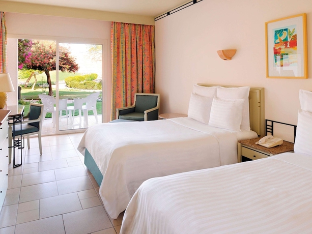 Imagen de la habitación del Hotel Naama Bay Promenade Beach Resort. Foto 5