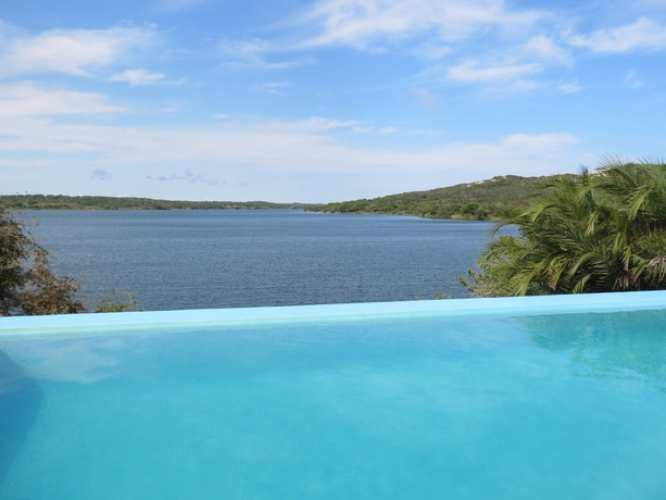 Imagen de la piscina del Hotel Naara Ecolodge and Spa. Foto 9