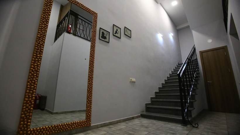 Imagen de los interiores del Hotel Nabadi. Foto 17