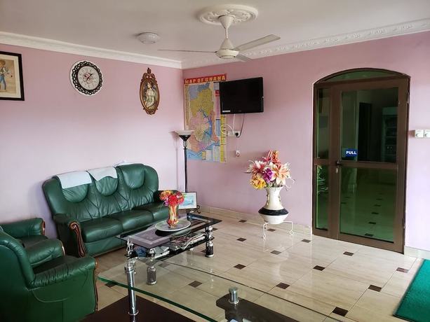 Imagen de los interiores del Hotel Nabegyi. Foto 20