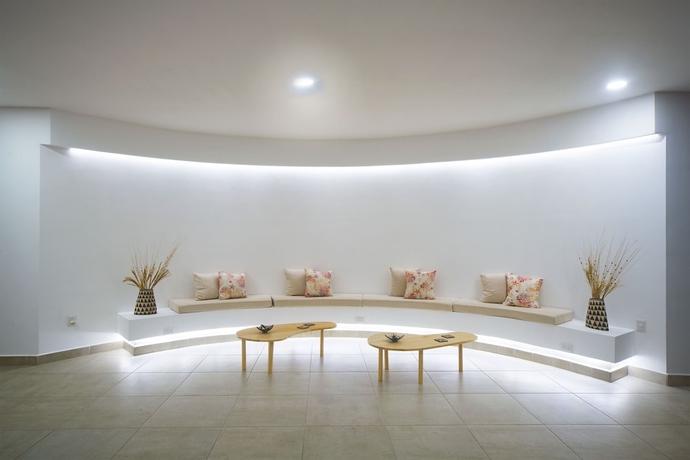Imagen de los interiores del Hotel Naboo Resort and Dive Center - Adults Only. Foto 16
