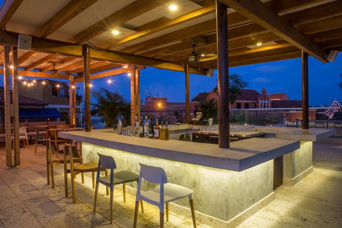 Imagen del bar/restaurante del Hotel Nacar Cartagena, Curio Collection By Hilton. Foto 8