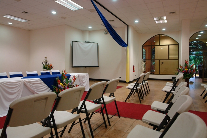 Imagen de los interiores del Hotel Nacazcol and Villas. Foto 6
