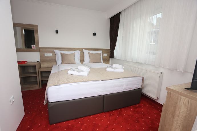Imagen de la habitación del Hotel Nacional Garni. Foto 9