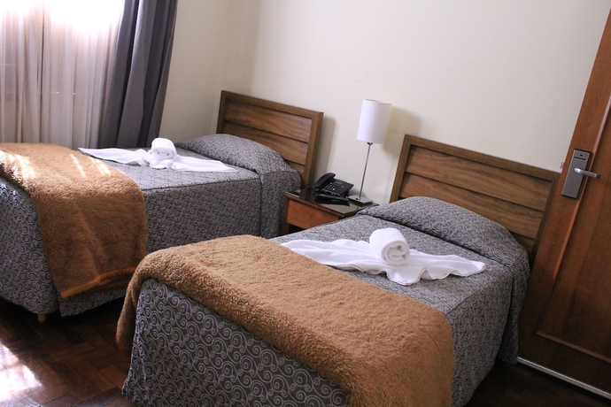 Imagen de la habitación del Hotel Nacional Inn Arax&aacute;. Foto 7