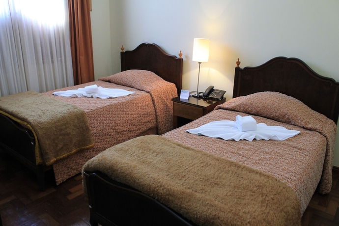 Imagen de la habitación del Hotel Nacional Inn Arax&aacute;. Foto 8