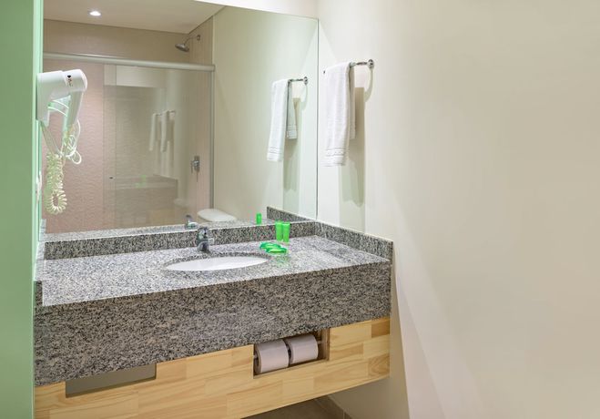 Imagen de la habitación del Hotel Nacional Inn Curitiba Santa Felicidade. Foto 18
