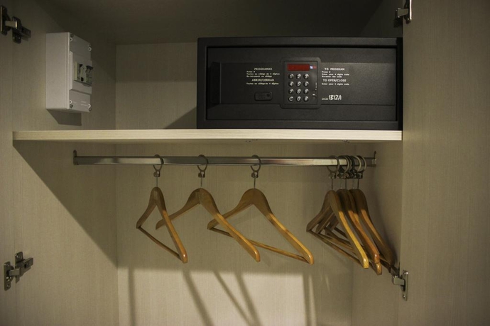 Imagen general del Hotel Nacional, La Jonquera. Foto 11