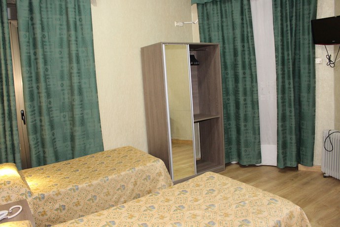 Imagen de la habitación del Hotel Nacional, Melilla. Foto 9