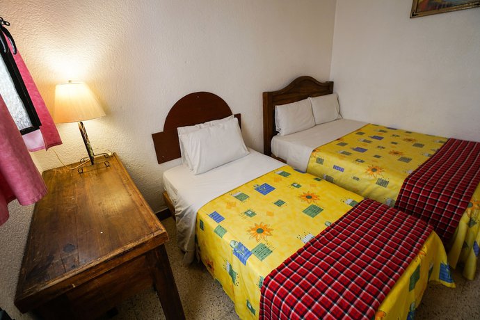 Imagen de la habitación del Hotel Nacional, Oaxaca de Ju&aacute;rez. Foto 13