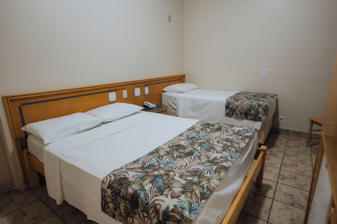 Imagen de la habitación del Hotel Nacional Service. Foto 6