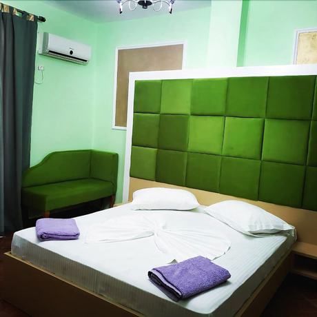 Imagen de la habitación del Hotel Nacional, Uji i Ftoht&euml; (Vlor&euml;). Foto 7