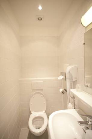 Imagen de la habitación del Hotel Nadaud. Foto 6