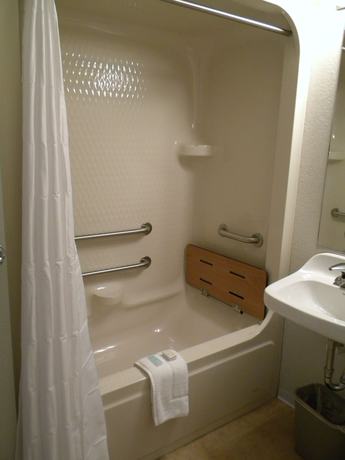 Imagen de la habitación del Hotel Nader\'s Motel and Suites. Foto 10