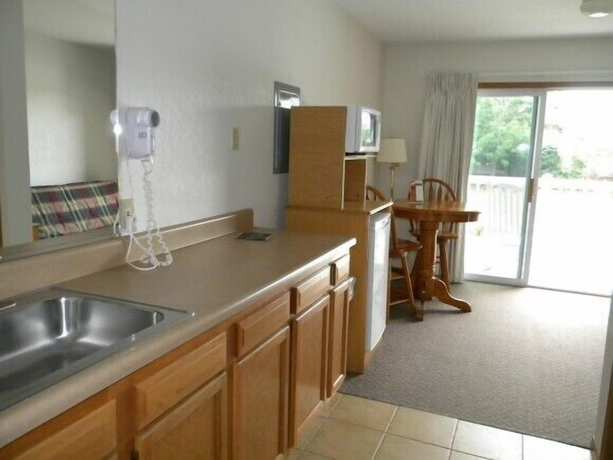 Imagen de la habitación del Hotel Nader\'s Motel and Suites. Foto 13