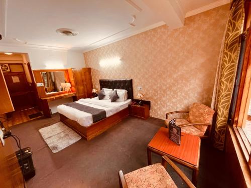 Imagen general del Hotel Nadi Kinare , Mall Road Manali - A Riverside Resort. Foto 6