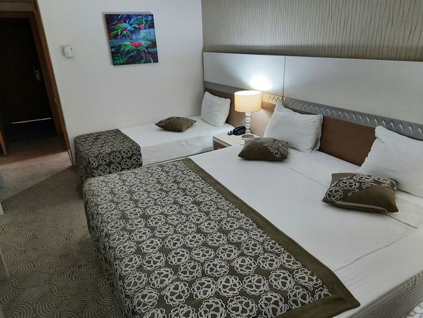 Imagen de la habitación del Hotel Nadir Business. Foto 16