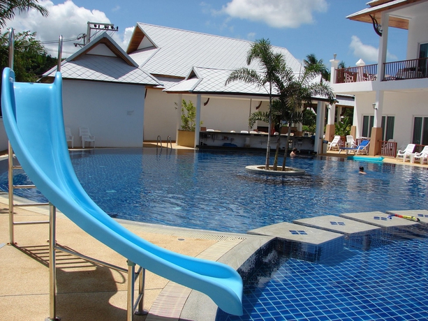Imagen de la piscina del Hotel Nadivana Serviced Apartments. Foto 10