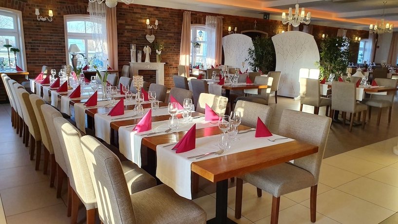 Imagen del bar/restaurante del Hotel Nadodrzański Dw&oacute;r. Foto 4